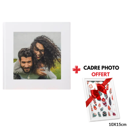ALBUM DIGITAL AVEC COVER PERSONNALISABLE CARRÉ 30X30 CM