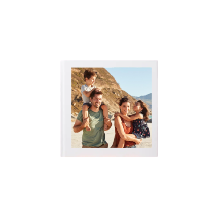 ALBUM DIGITAL AVEC COVER PERSONNALISABLE 10X10 CM